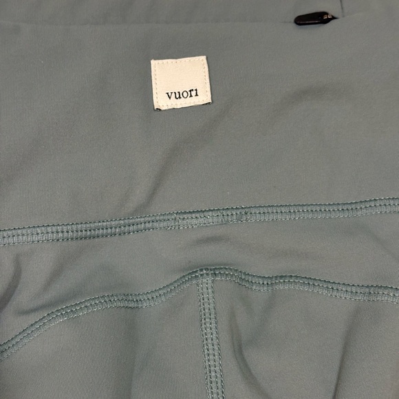 Vuori women Charcoal Leggings - Picture 4 of 10